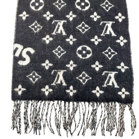 Louis Vuitton LV Supreme Black & White Monogram Cashmere Scarf - Picture 7 of 15